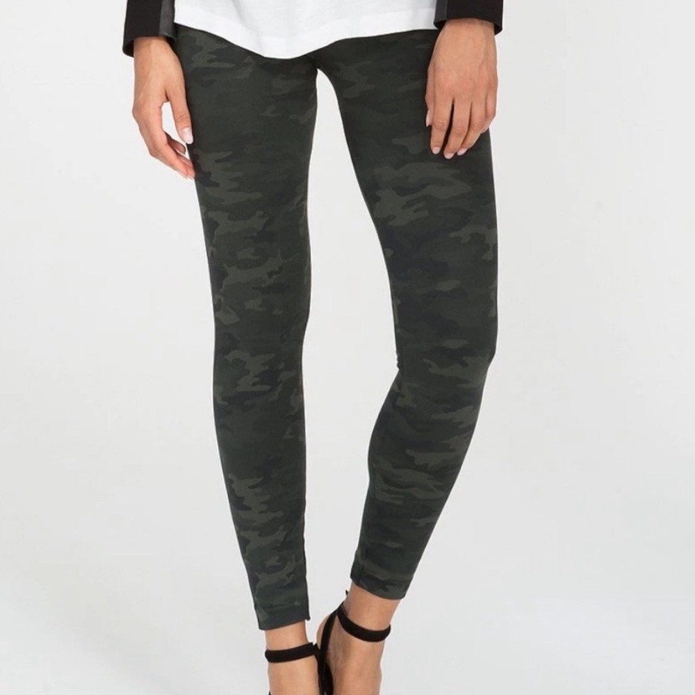 Spanx Seamless Camo‎ Leggings